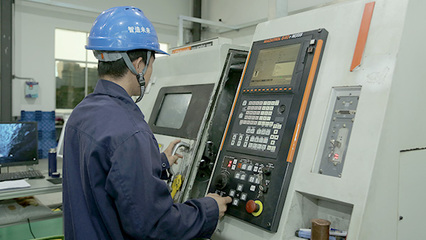 走進(jìn)德剛精工 模具制造的藝術(shù)與創(chuàng)新